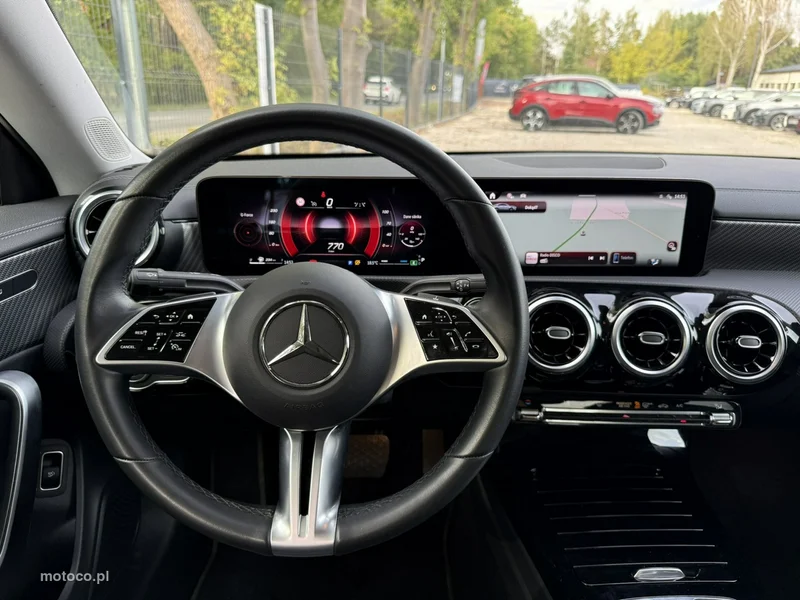 Mercedes-Benz CLA C118 180 34