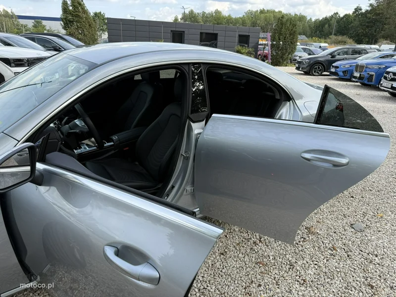 Mercedes-Benz CLA C118 180 35