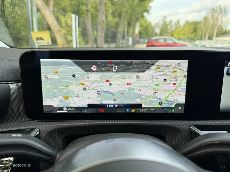 Mercedes-Benz CLA C118 180 36