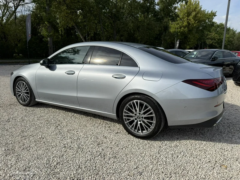 Mercedes-Benz CLA C118 180 9