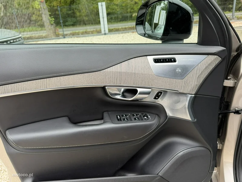 Volvo XC 90 13