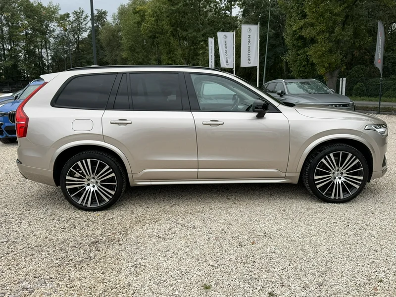 Volvo XC 90 10