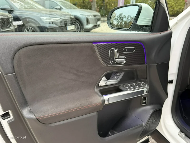 Mercedes-Benz GLB X247 14