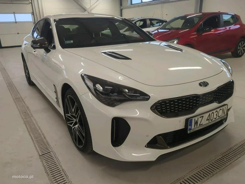 Kia Stinger 3