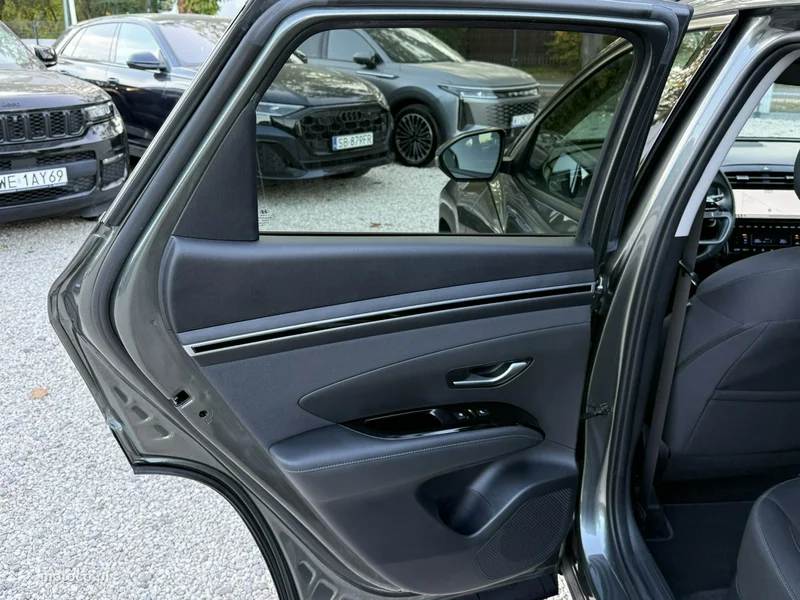 Hyundai TUCSON 13