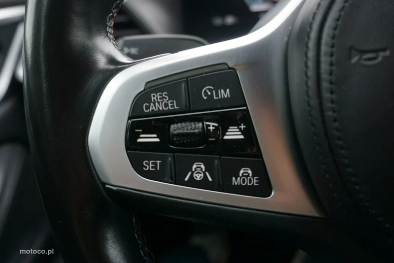 BMW i4 16