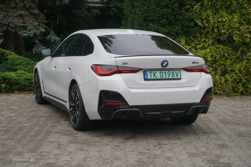 BMW i4 3