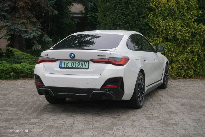 BMW i4 5