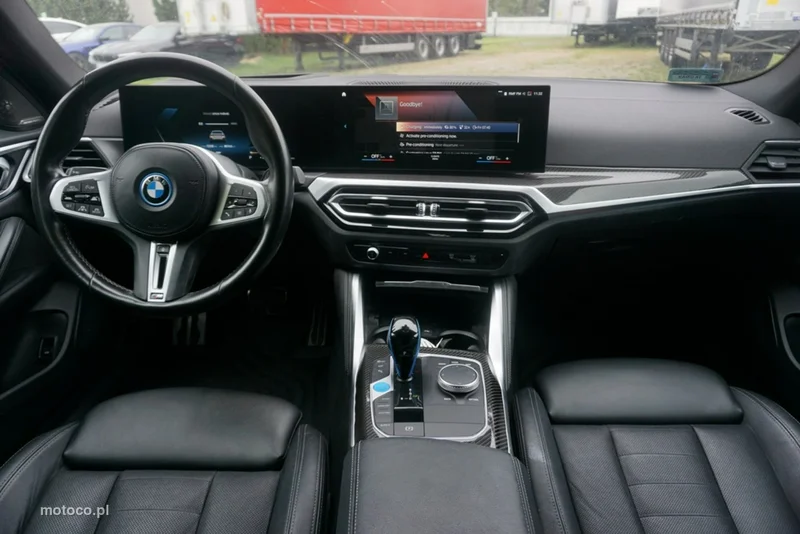 BMW i4 7