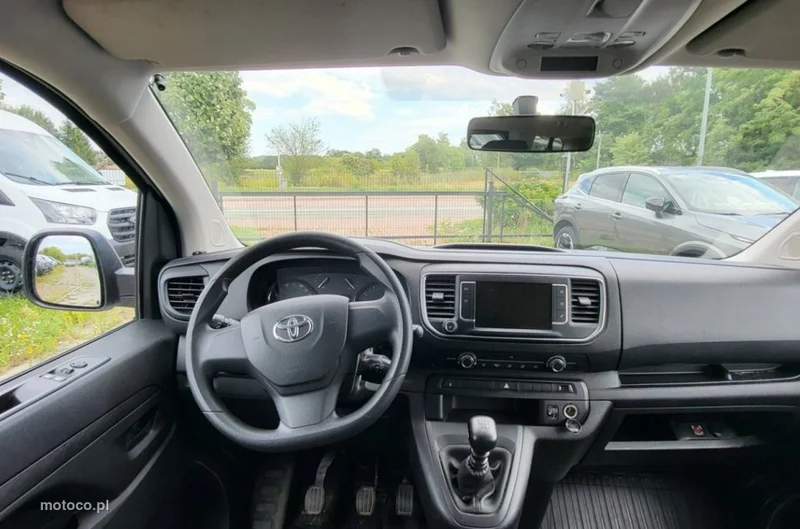 Toyota Proace (Verso) 10