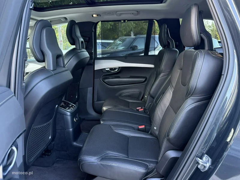 Volvo XC 90 15