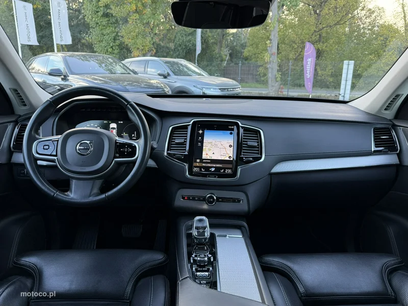 Volvo XC 90 24