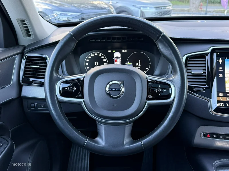 Volvo XC 90 26