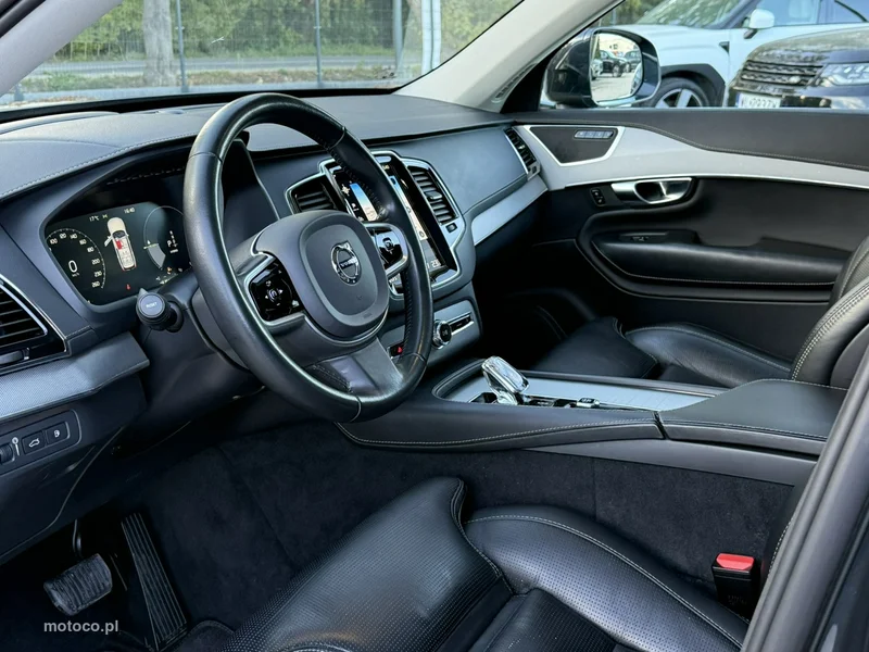 Volvo XC 90 10