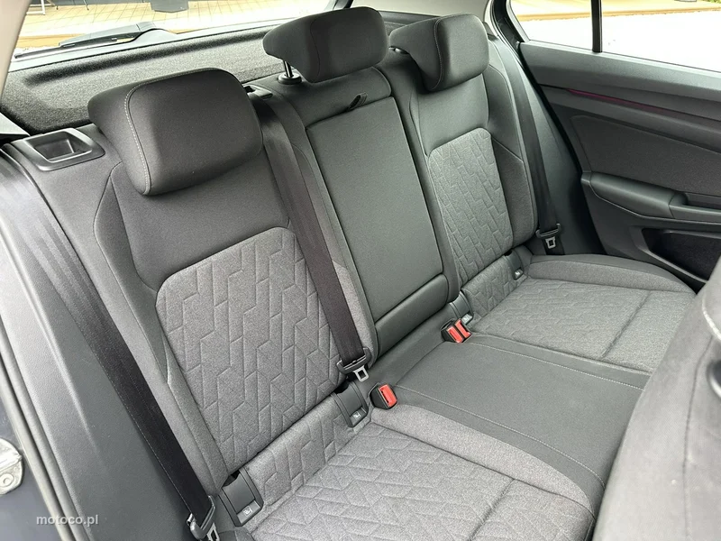 Volkswagen Golf VIII 17