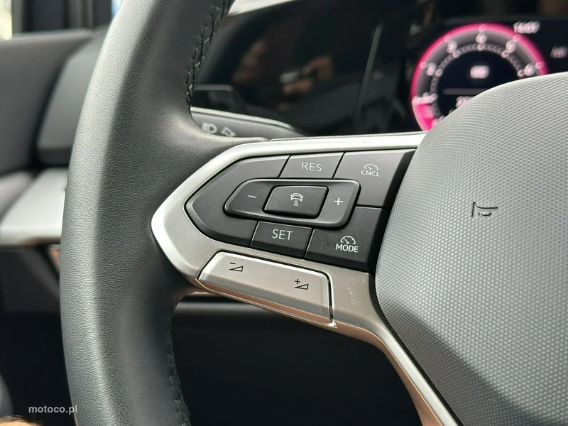 Volkswagen Golf VIII 31