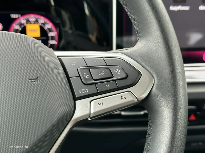 Volkswagen Golf VIII 32