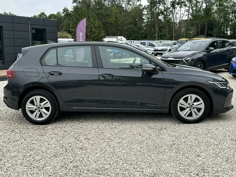 Volkswagen Golf VIII 8
