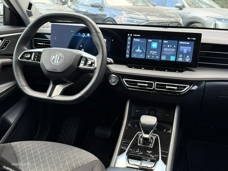 MG HS 20