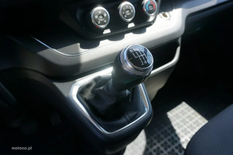 Renault Trafic III 13