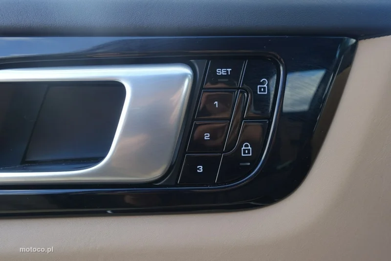 Porsche Cayenne 9YA 15