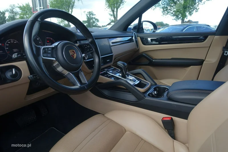Porsche Cayenne 9YA 8