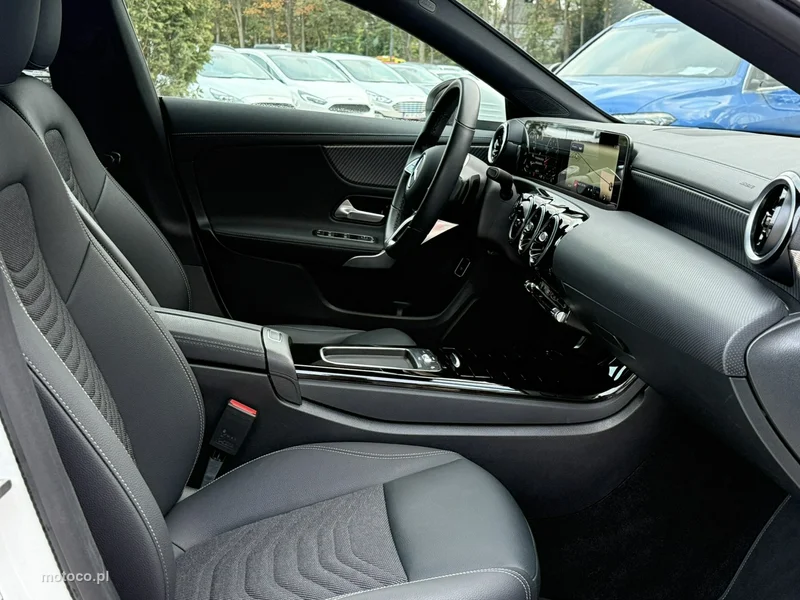 Mercedes-Benz CLA C118 180 14