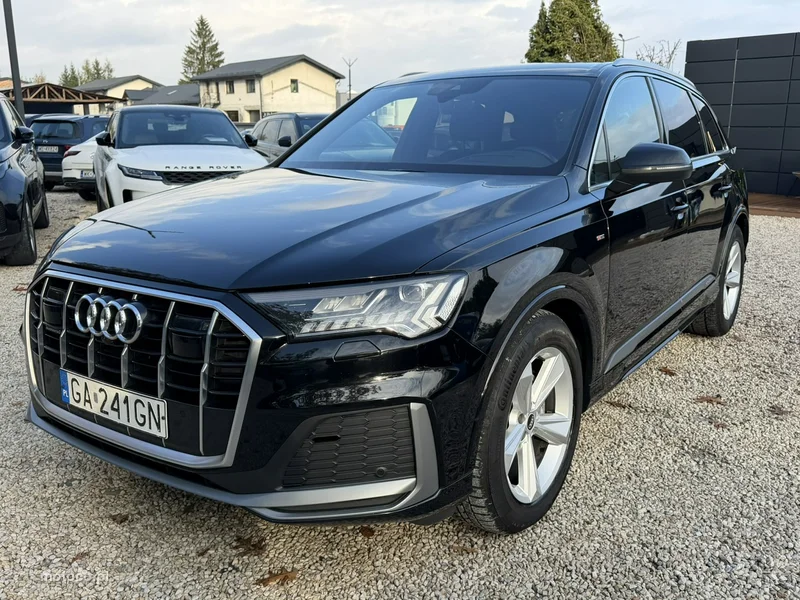 Audi Q7 4M 3