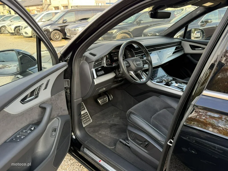 Audi Q7 4M 28