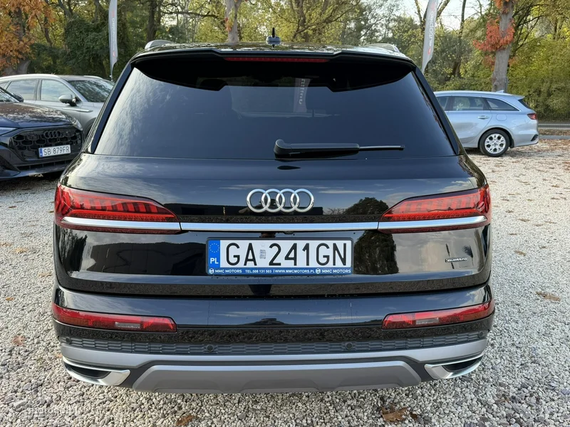 Audi Q7 4M 9