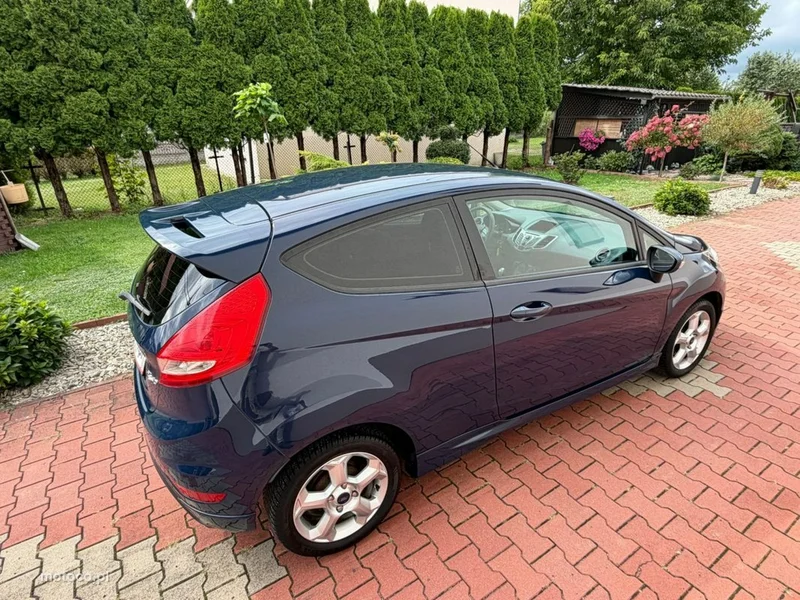 Ford Fiesta VI 8