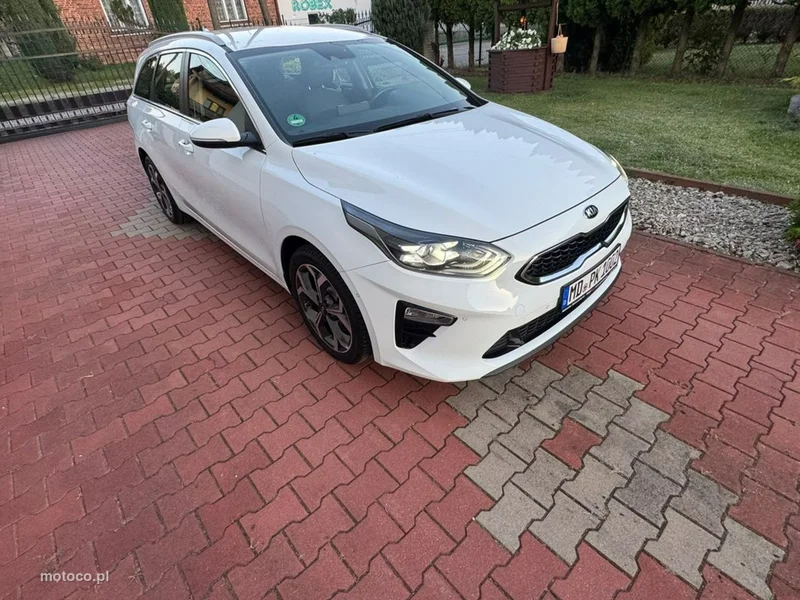 Kia Cee'd 9