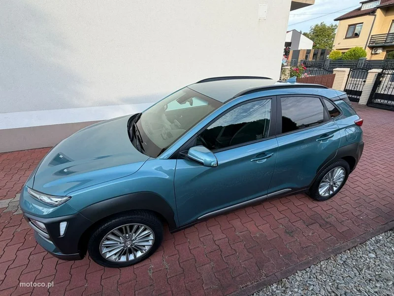Hyundai KONA 16