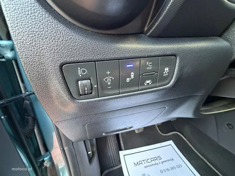Hyundai KONA 32