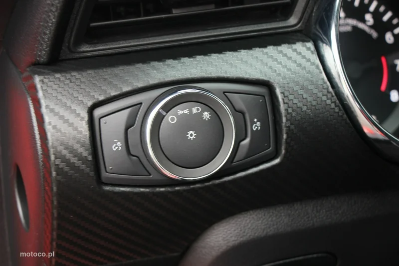 Ford Mustang VI S-550 17