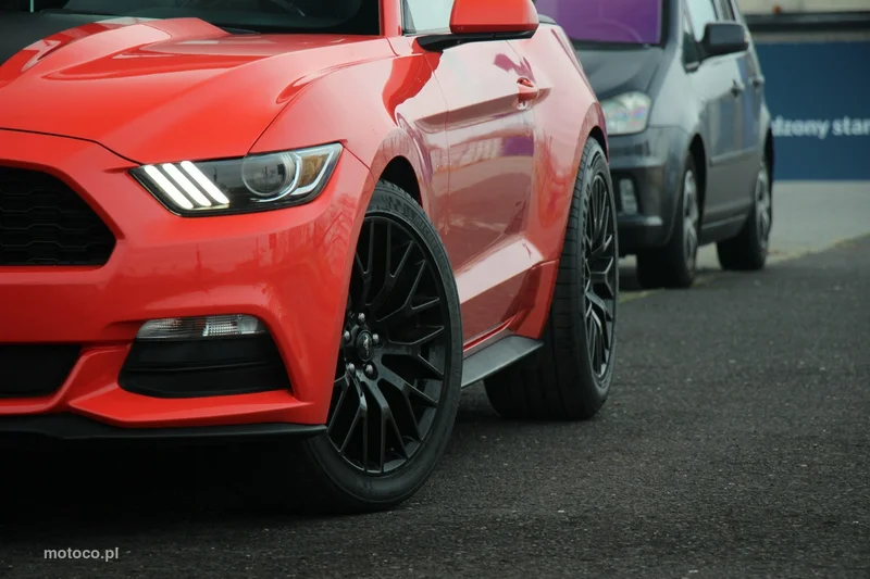 Ford Mustang VI S-550 3
