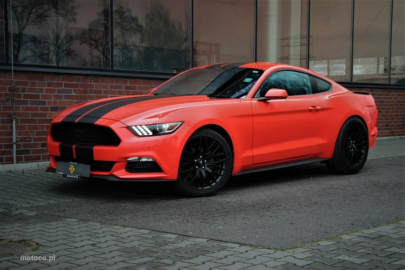 Ford Mustang VI S-550 33