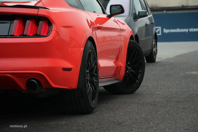Ford Mustang VI S-550 9