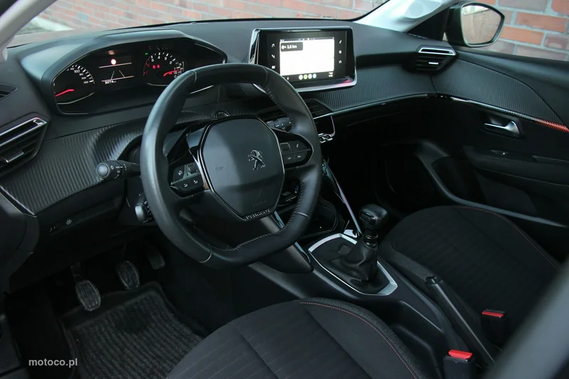 Peugeot 208 15