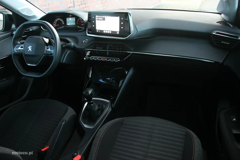 Peugeot 208 26