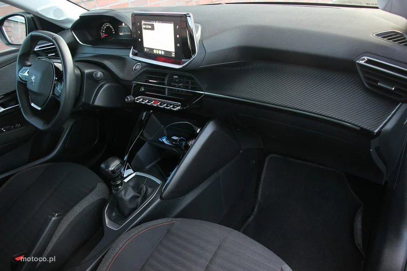Peugeot 208 27
