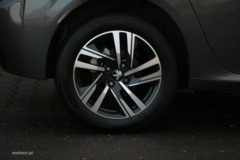 Peugeot 208 31