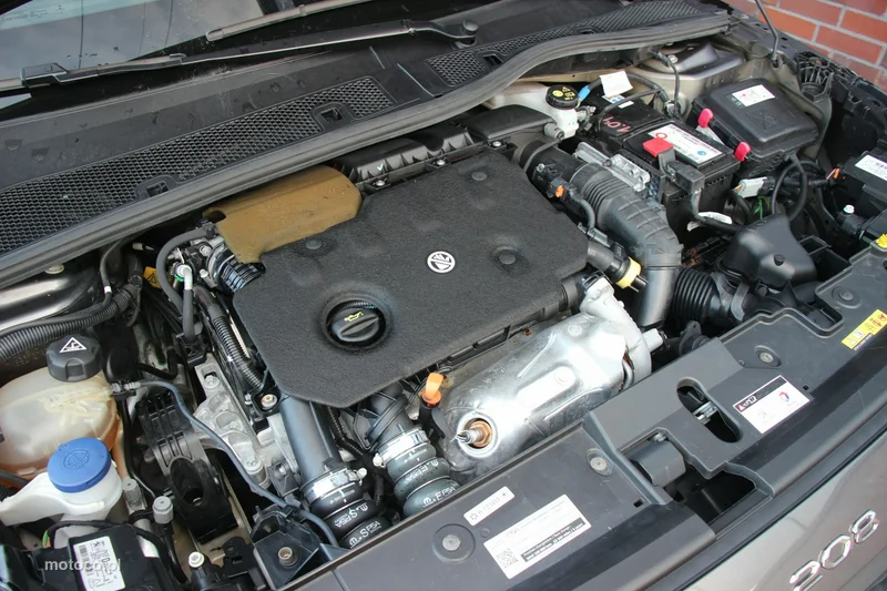 Peugeot 208 32
