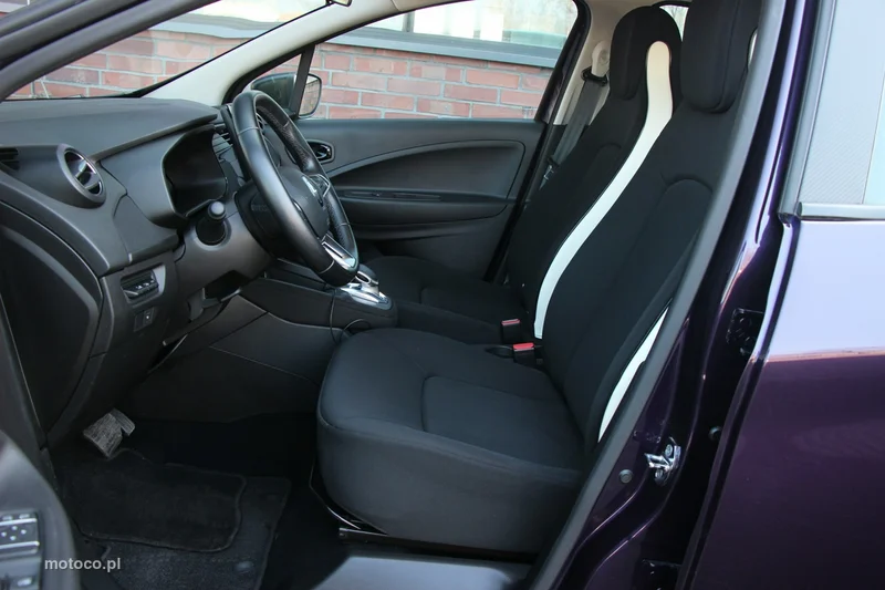 Renault ZOE 10