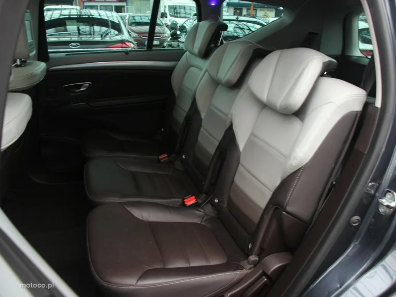 Renault Espace V 11