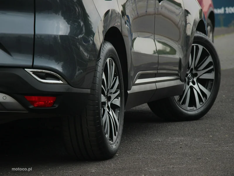 Renault Espace V 6
