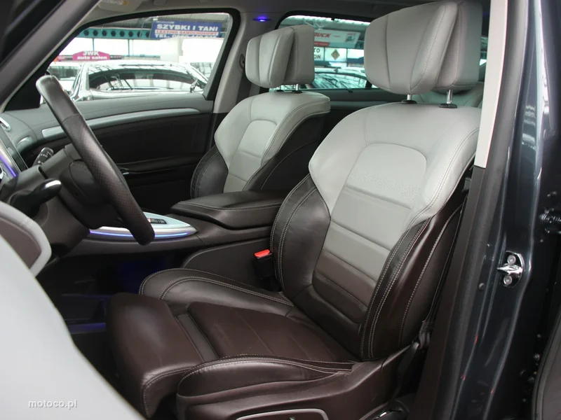 Renault Espace V 9