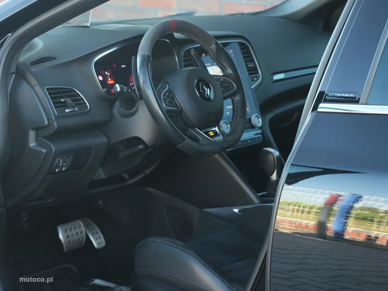 Renault Megane IV 17