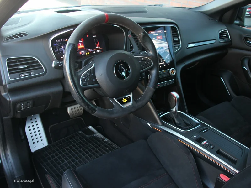 Renault Megane IV 19