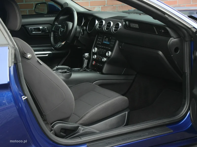 Ford Mustang VI S-550 30